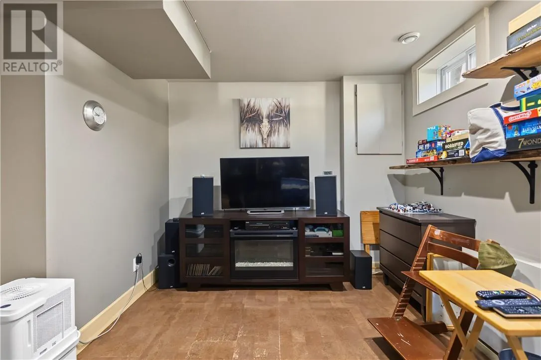 816 Danforth Avenue