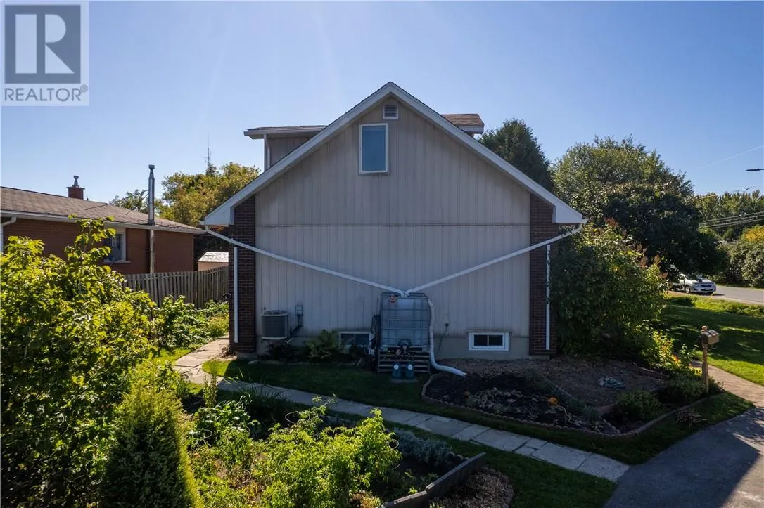 816 Danforth Avenue