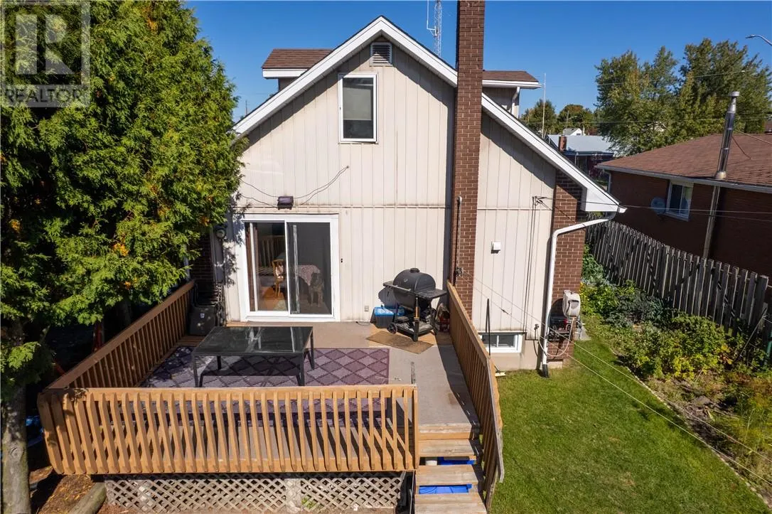 816 Danforth Avenue