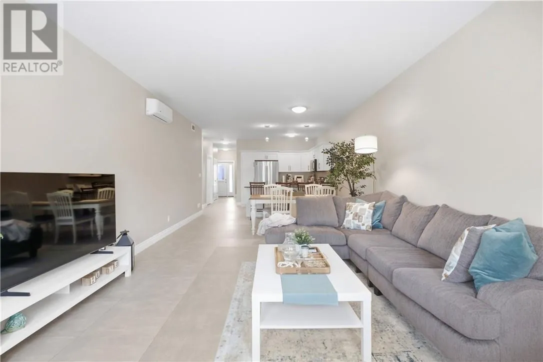 2512 Parkview Drive Unit# D11