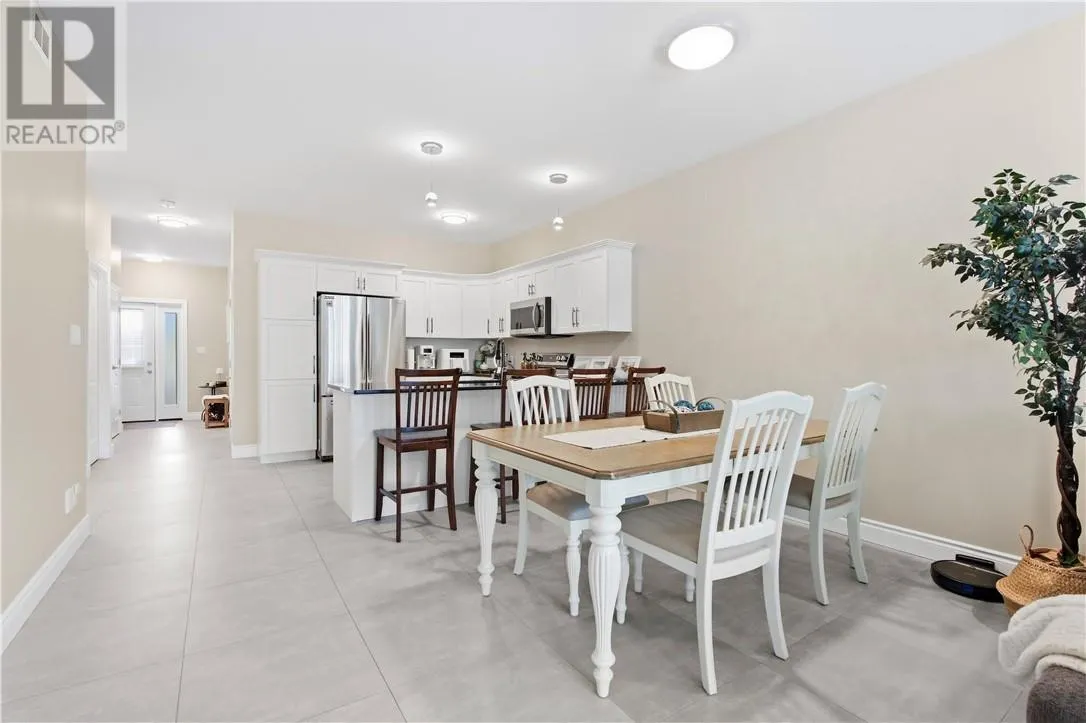 2512 Parkview Drive Unit# D11