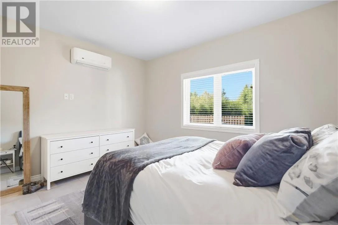 2512 Parkview Drive Unit# D11