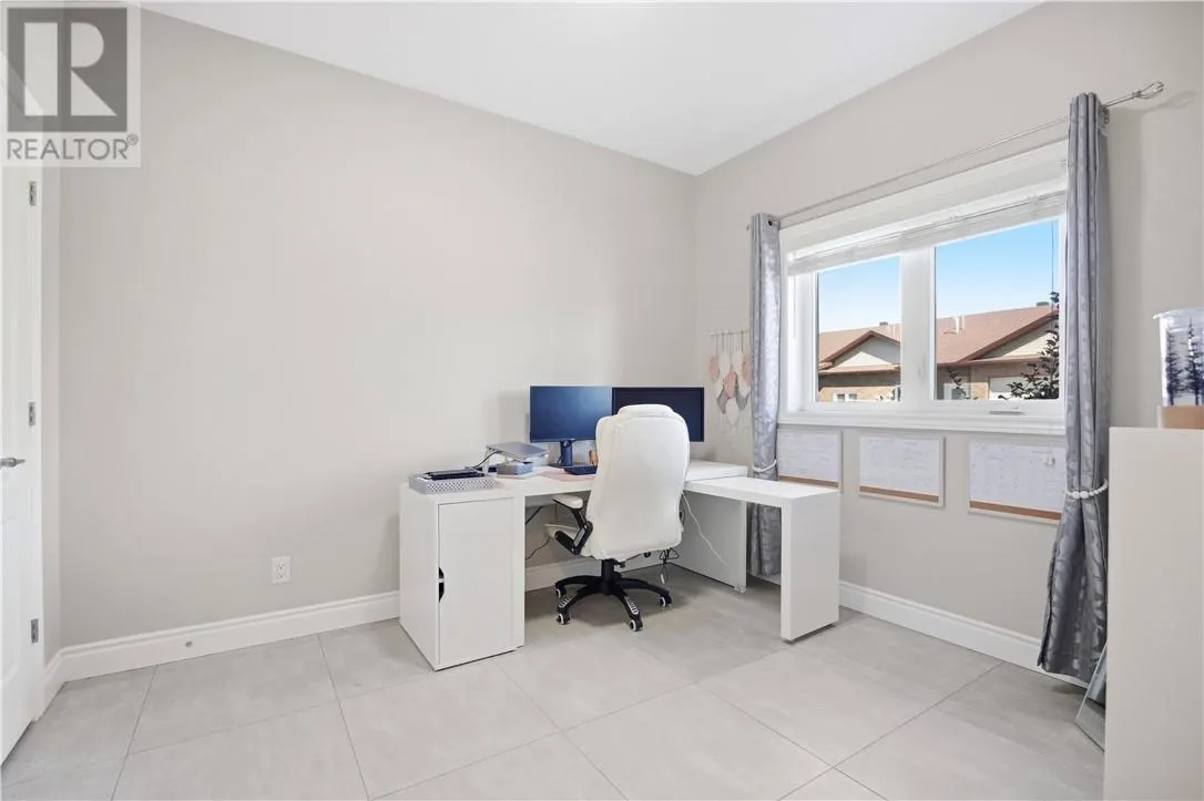 2512 Parkview Drive Unit# D11