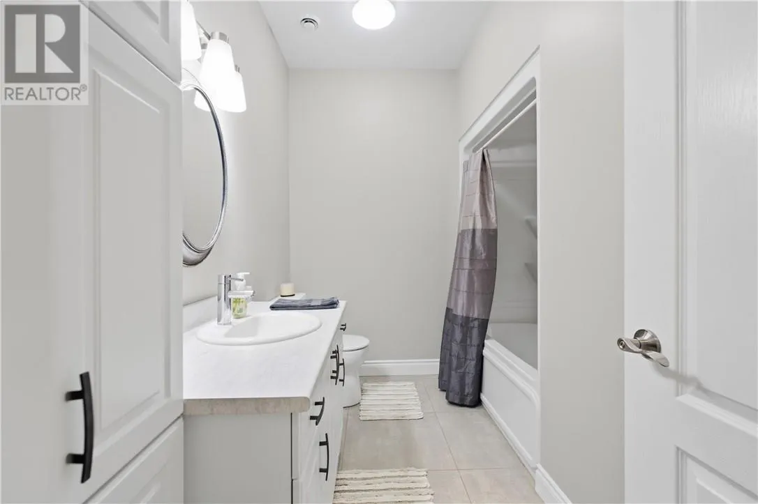 2512 Parkview Drive Unit# D11
