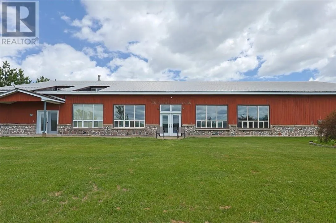 42 Elk's Club Road
