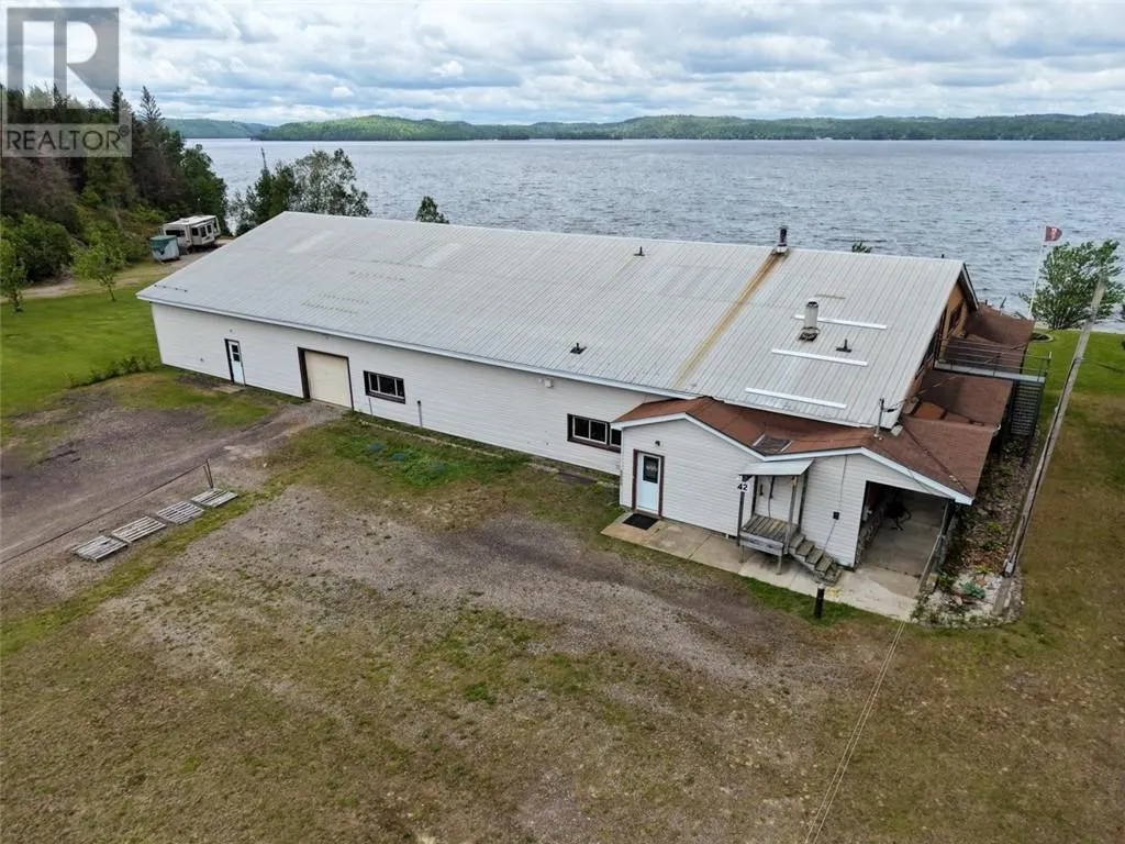 42 Elk's Club Road
