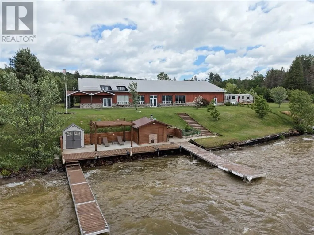 42 Elk's Club Road