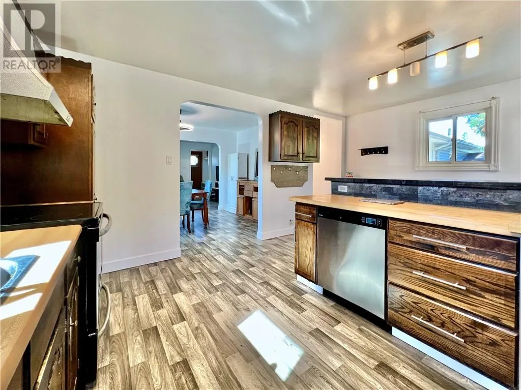 132 First Ave N