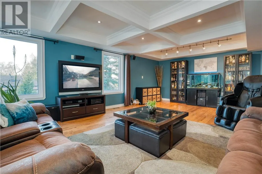 36 Riverside Drive