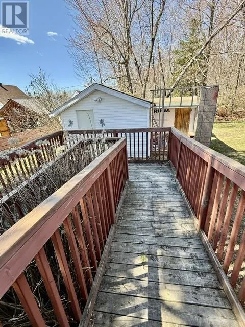 14 Cutler Avenue