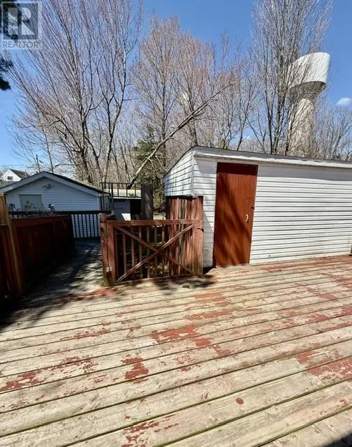 14 Cutler Avenue