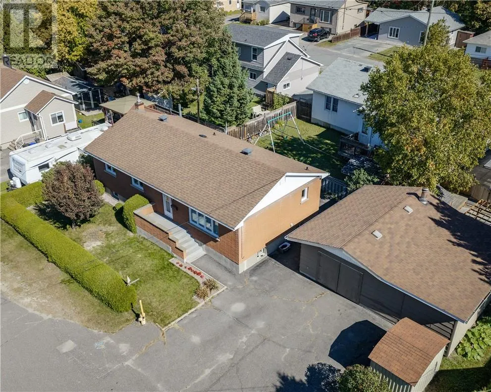84 Neelon Avenue