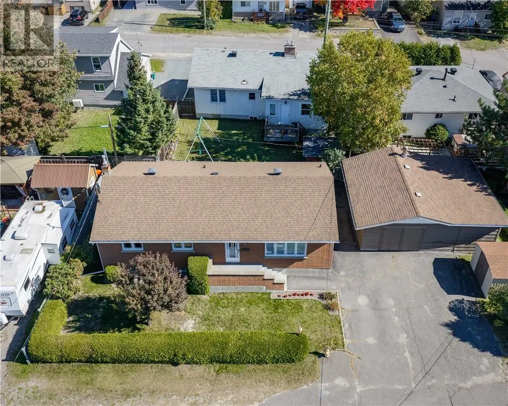 84 Neelon Avenue