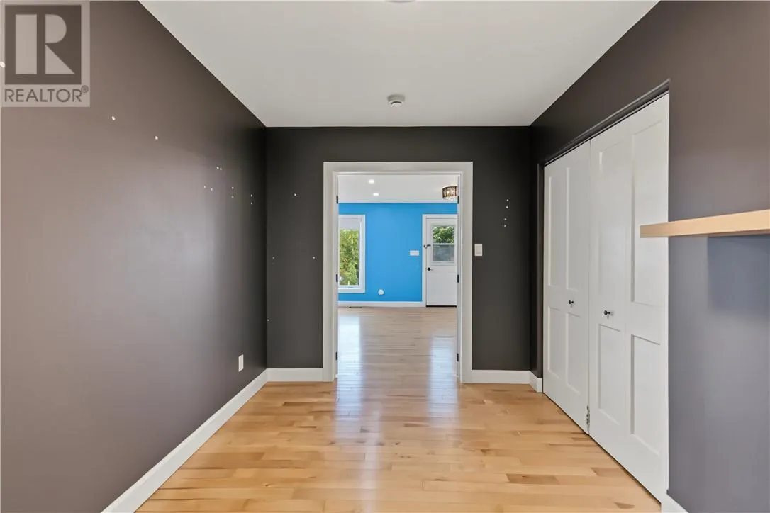 343 Sandra Boulevard