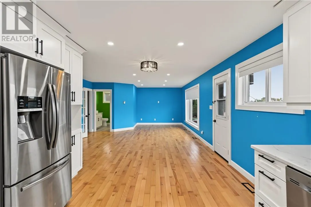 343 Sandra Boulevard