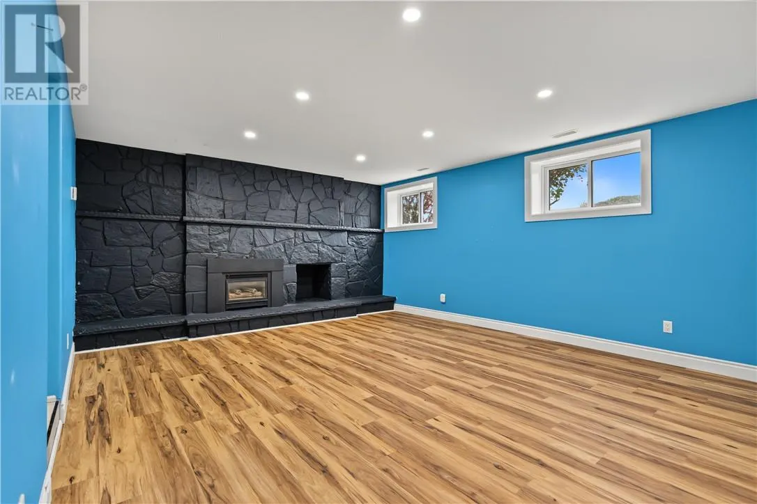 343 Sandra Boulevard