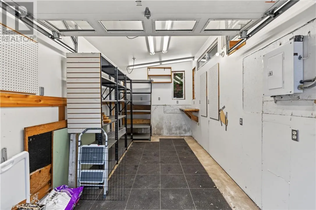 343 Sandra Boulevard