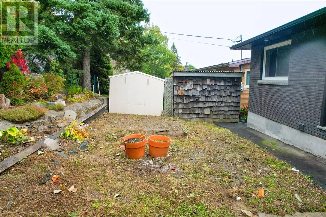 343 Sandra Boulevard