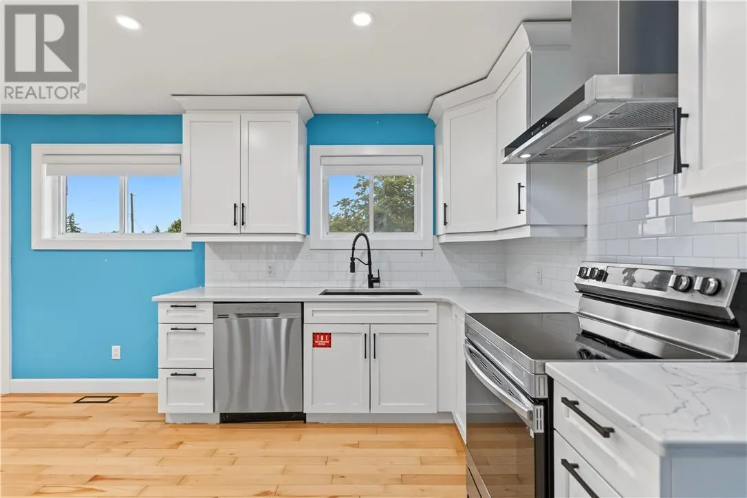 343 Sandra Boulevard