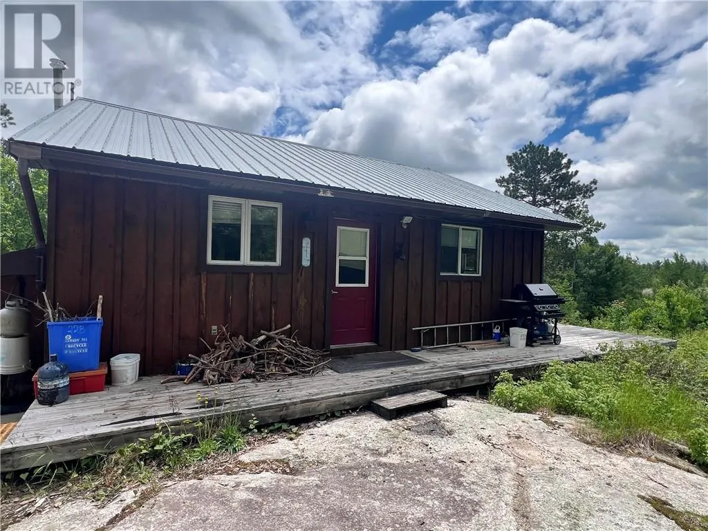 982 Musky Bay Road