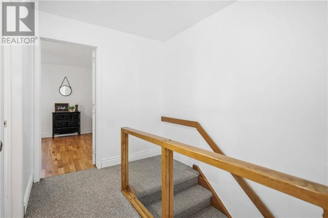 928 Beverly