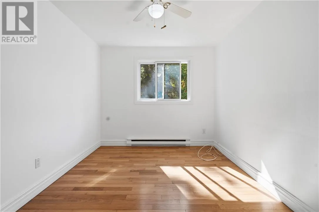 928 Beverly