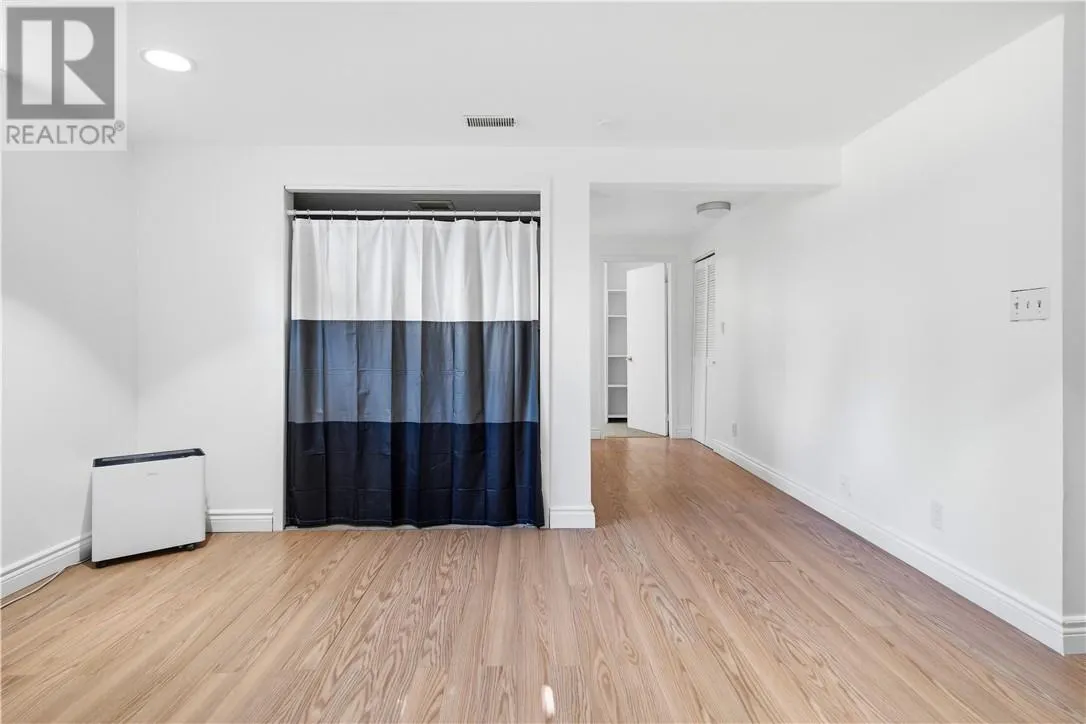 928 Beverly