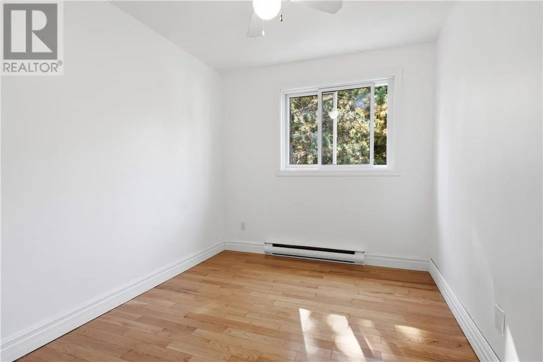 928 Beverly