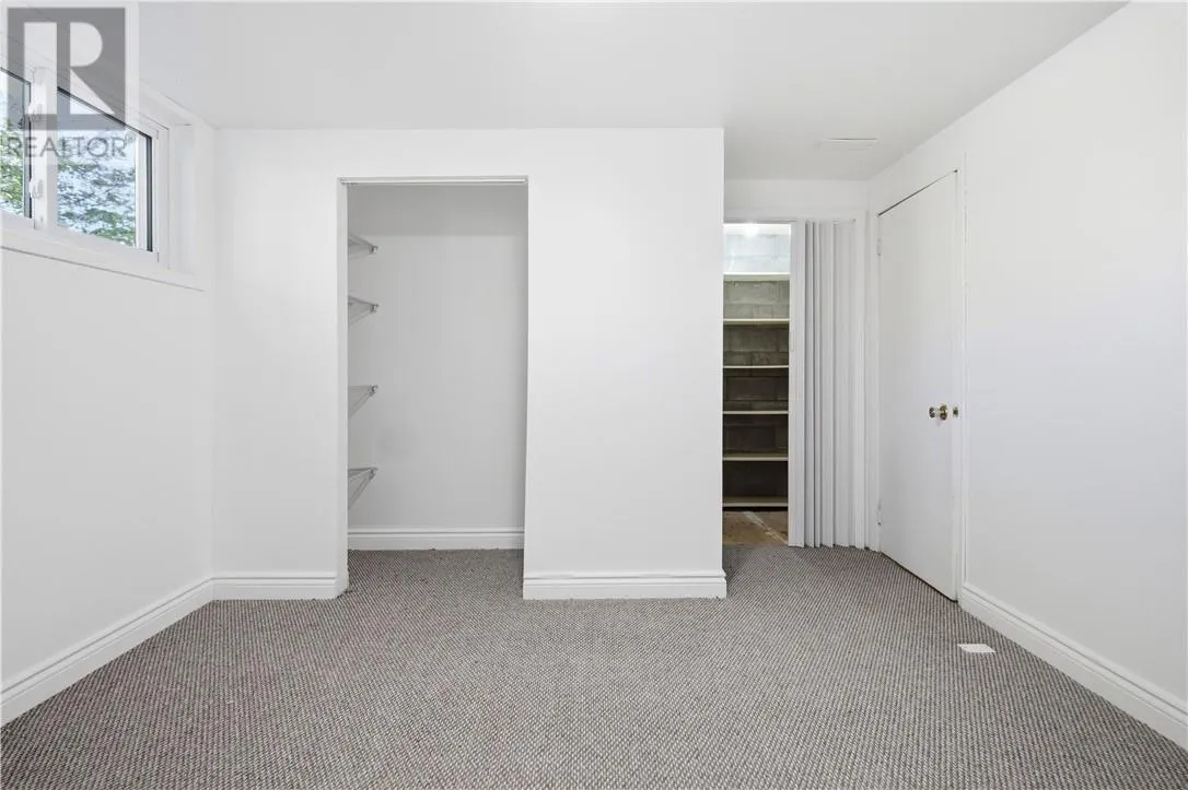 928 Beverly