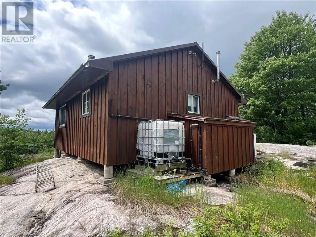 982 Musky Bay Road