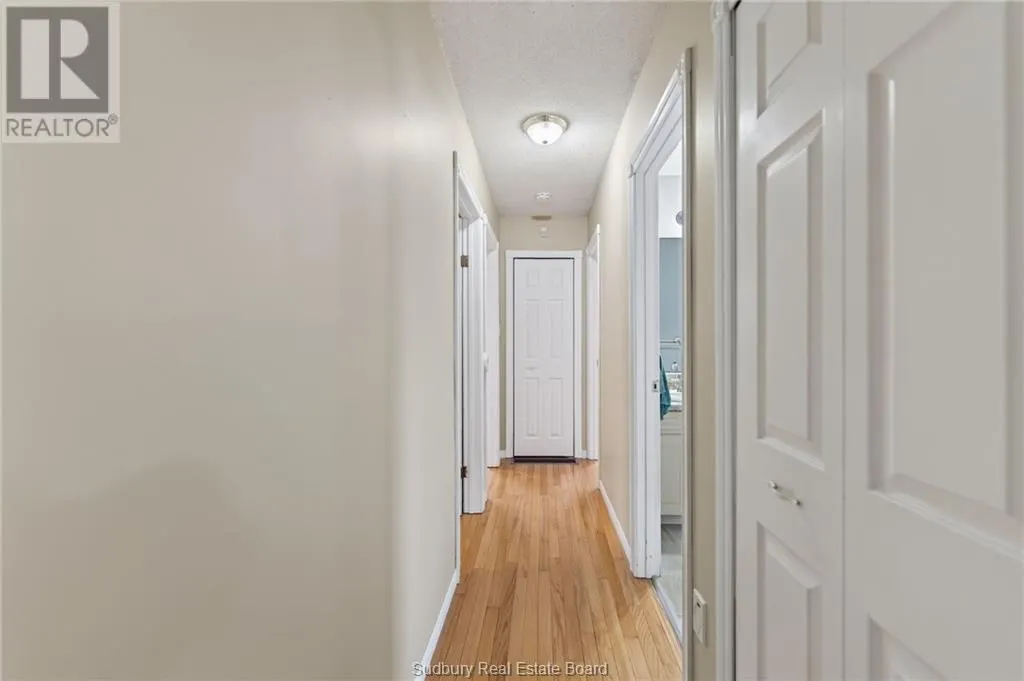 85 Ridgemount Avenue
