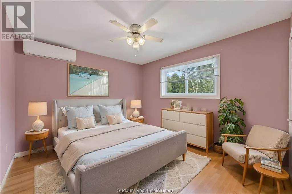 85 Ridgemount Avenue