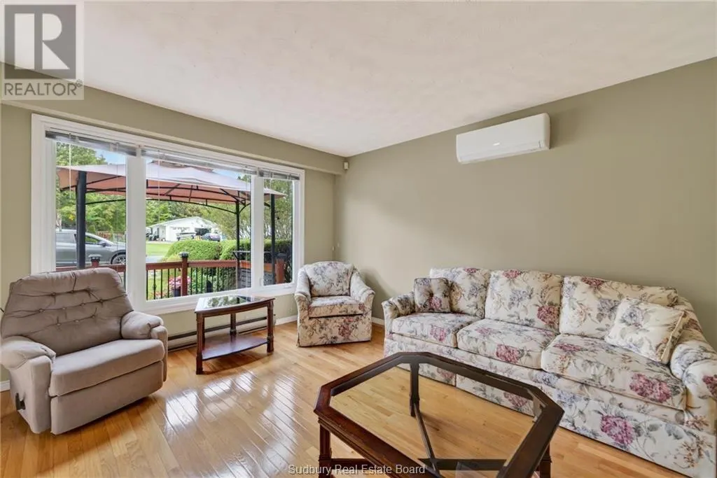 85 Ridgemount Avenue