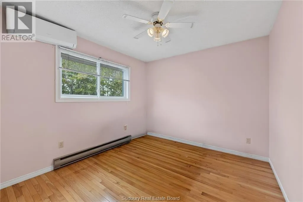 85 Ridgemount Avenue
