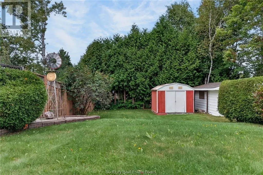 85 Ridgemount Avenue