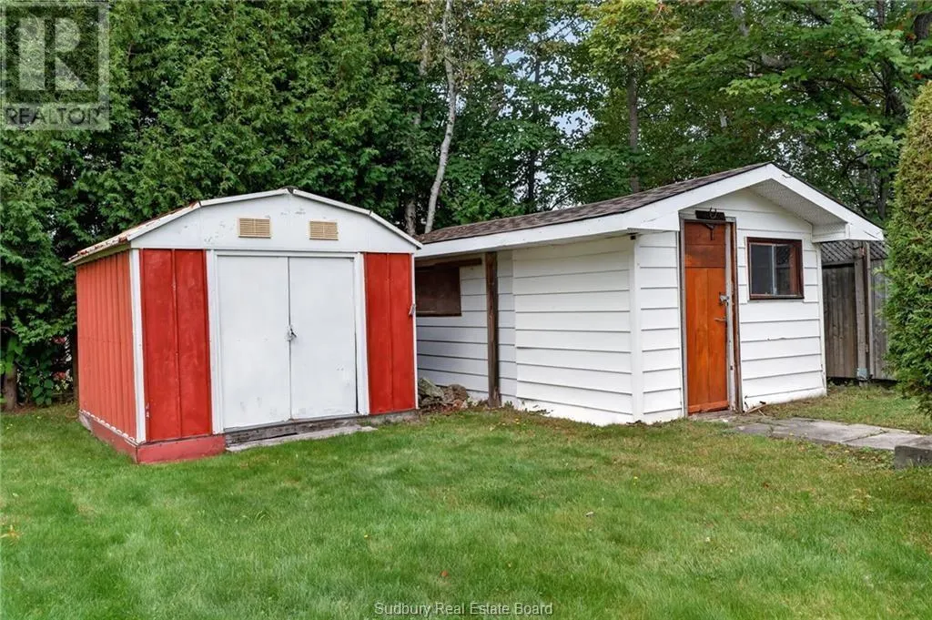 85 Ridgemount Avenue