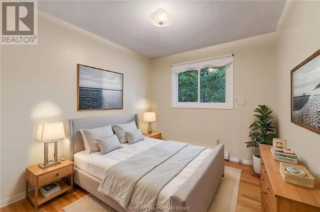 85 Ridgemount Avenue