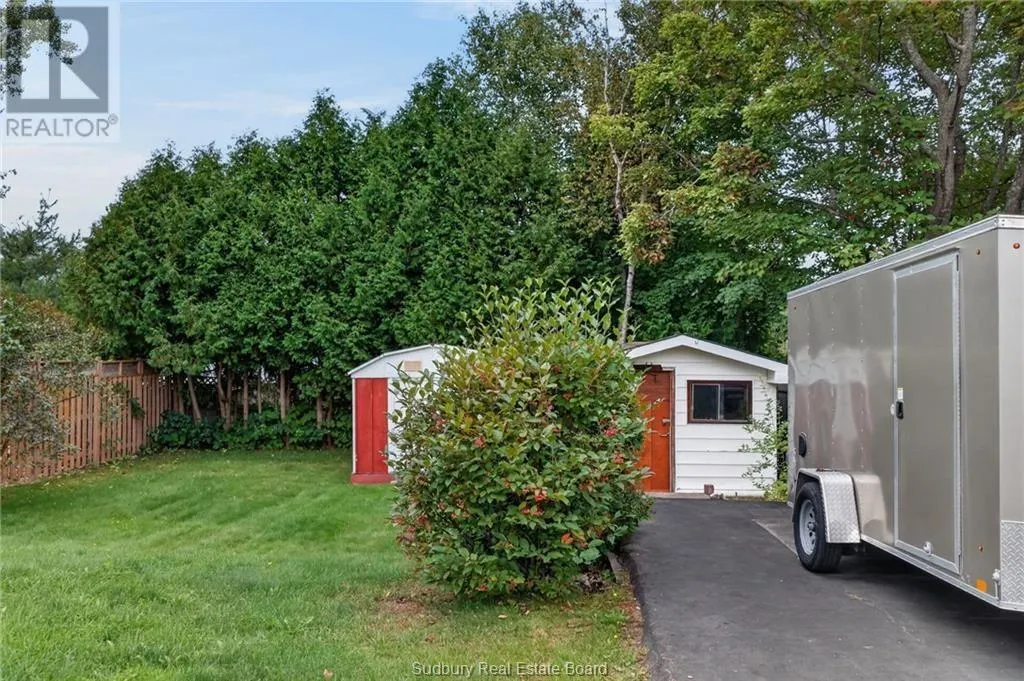 85 Ridgemount Avenue