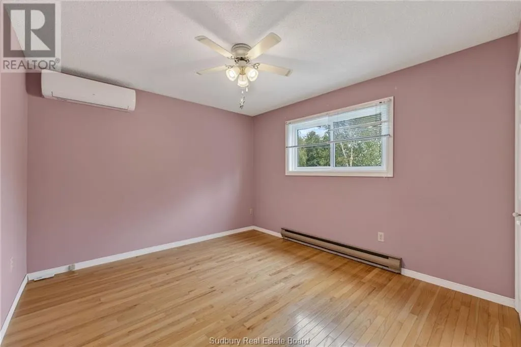 85 Ridgemount Avenue