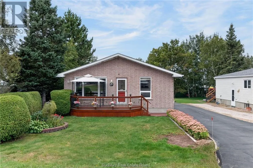 85 Ridgemount Avenue
