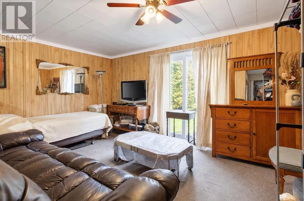 1085 St. Cloud Road