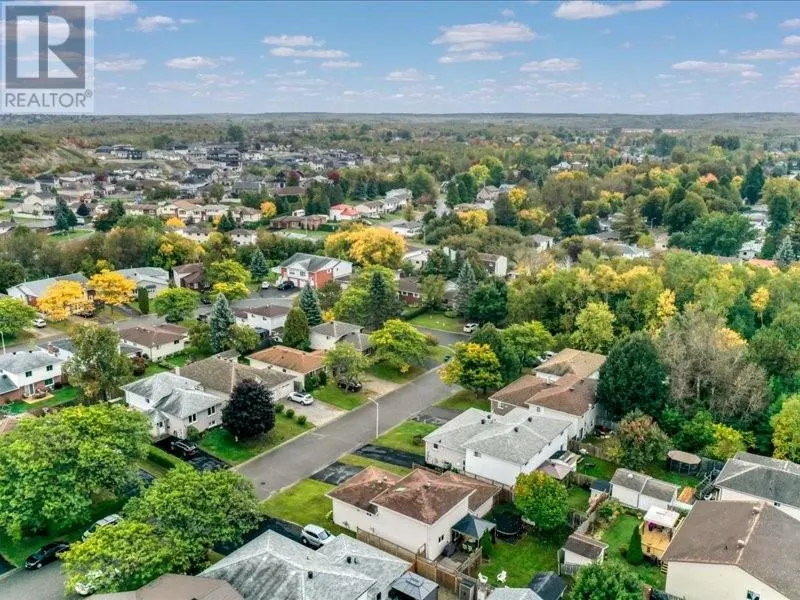 37 Plumtree Crescent