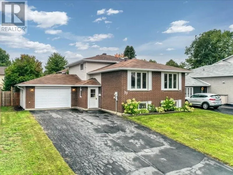 37 Plumtree Crescent