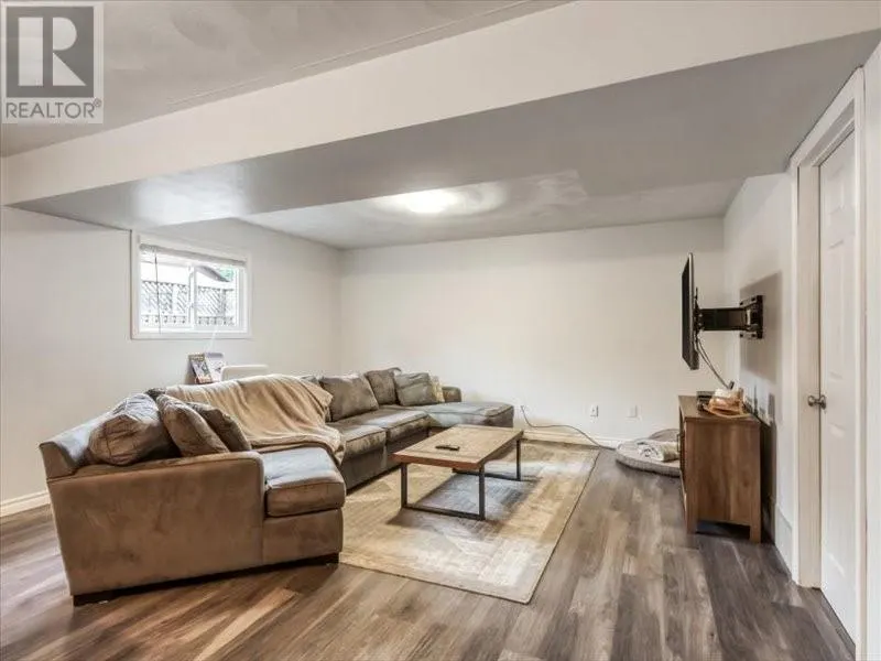 37 Plumtree Crescent