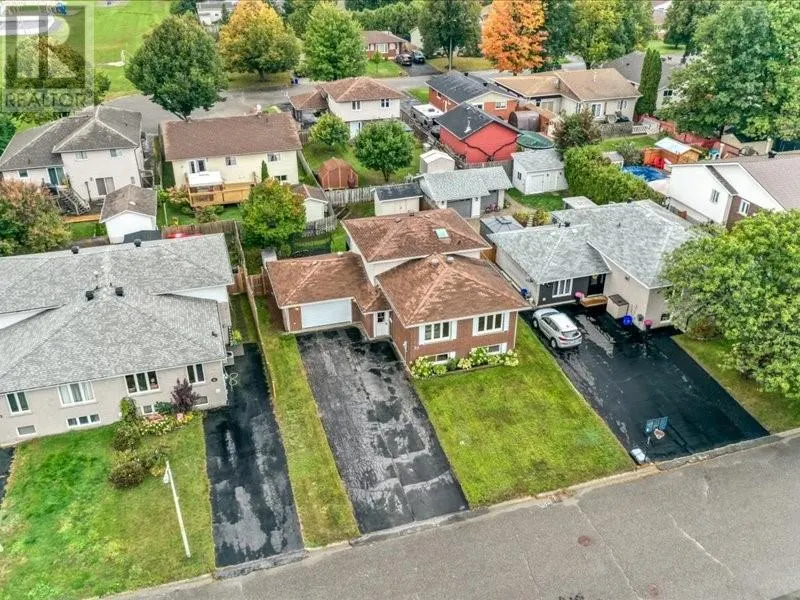 37 Plumtree Crescent