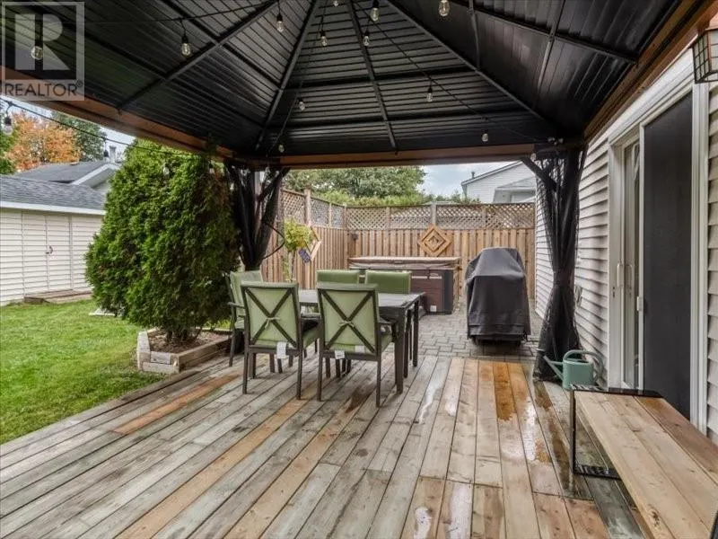 37 Plumtree Crescent