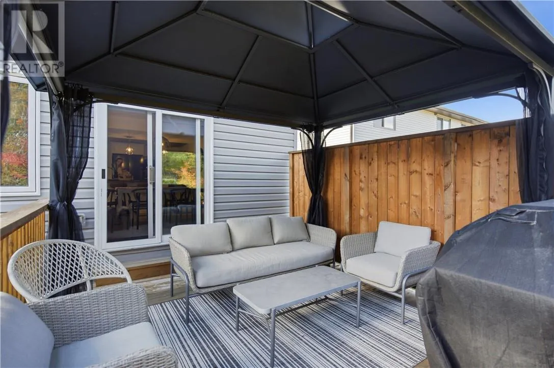 166 Eclipse Crescent