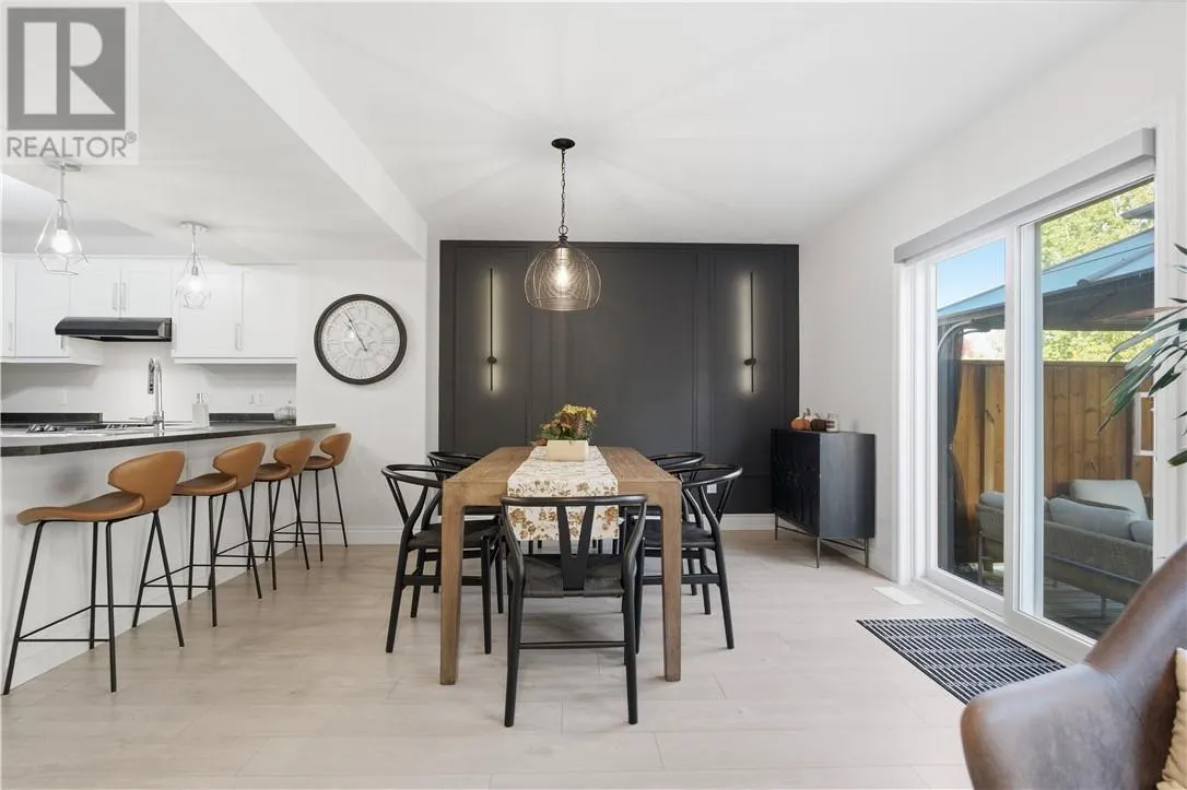 166 Eclipse Crescent
