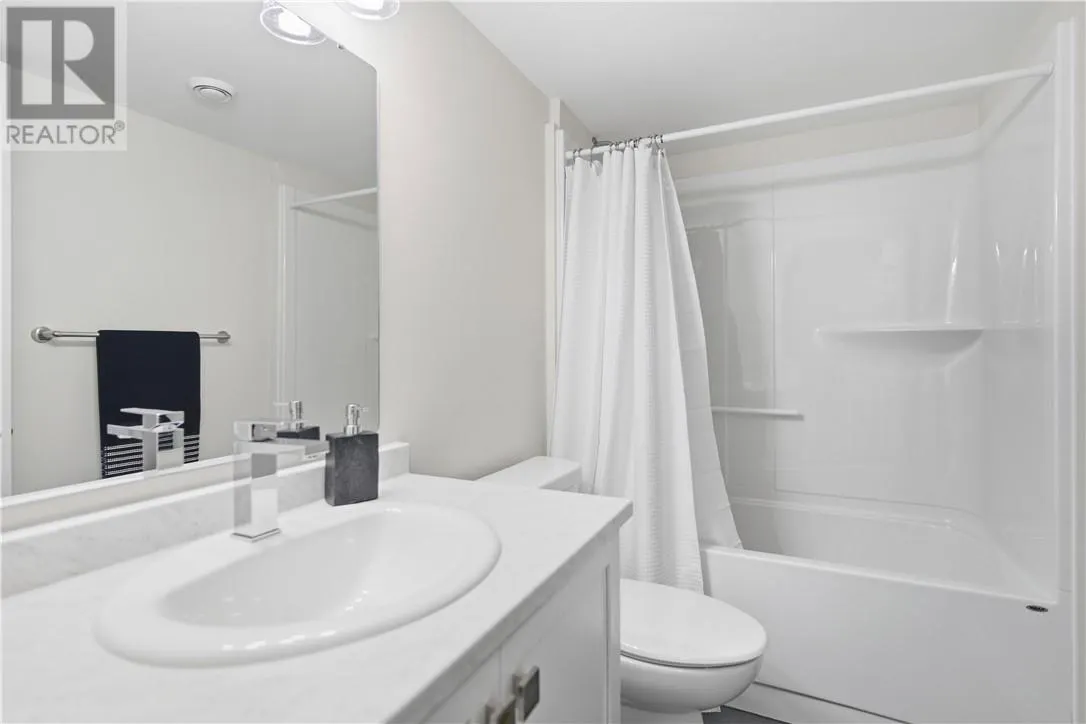 166 Eclipse Crescent