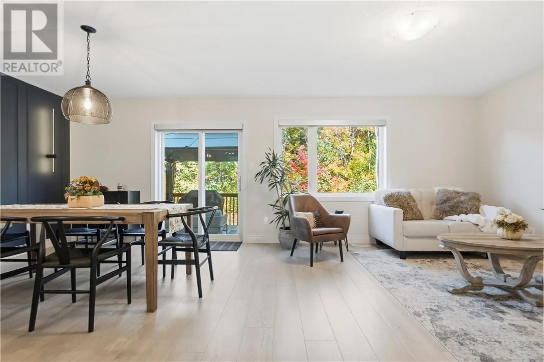 166 Eclipse Crescent